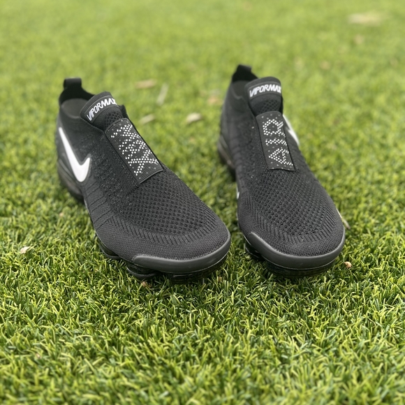 Nike Air Vapormax black Laceless Sneakers - Picture 6 of 16